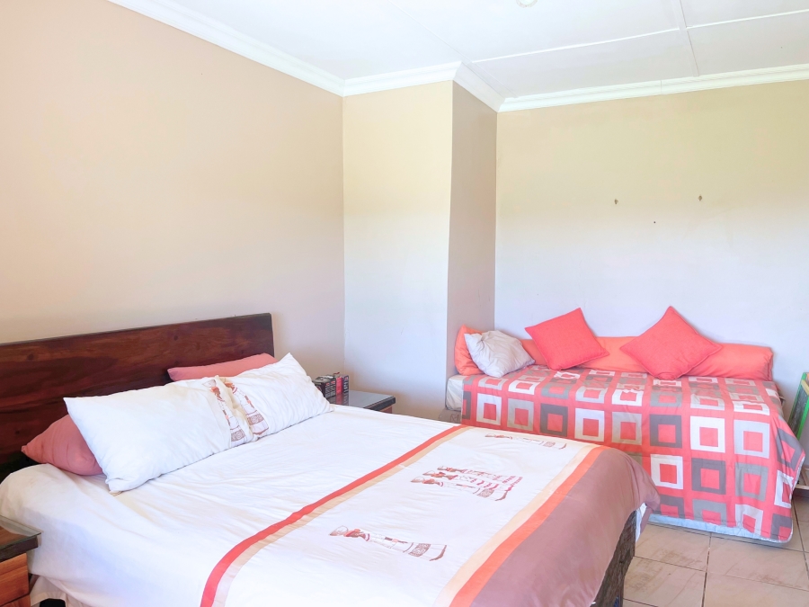 5 Bedroom Property for Sale in Grahamstown Central Eastern Cape
